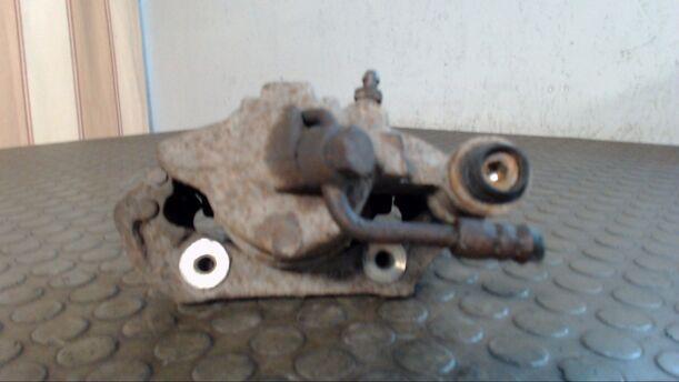 Foto: BREMSSATTEL VORN RECHTS eines Ford Escort Turnier 16V