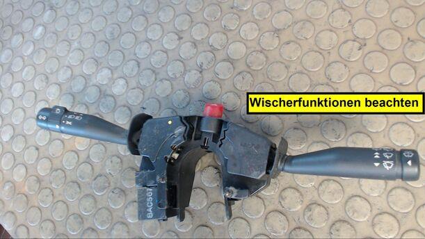 Foto: KOMBISCHALTER eines Ford Escort Turnier 16V
