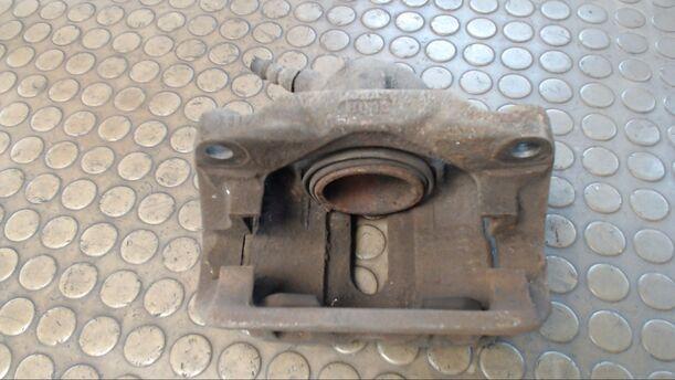 Foto: BREMSSATTEL VORNE LINKS eines Renault Laguna 3.0 V6 24V