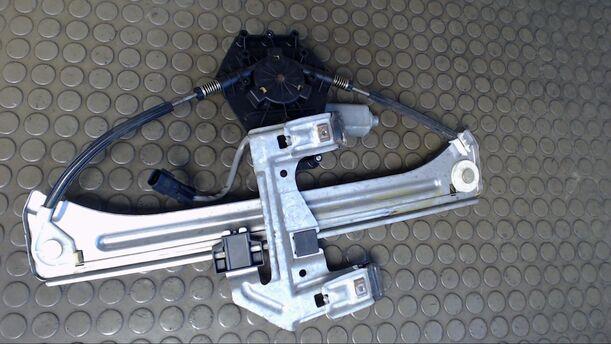 Foto: FENSTERHEBER ELEKTRISCH HINTEN LINKS eines Chrysler PT Cruiser 2.0