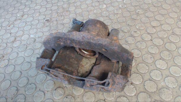 Foto: BREMSSATTEL VORN LINKS eines Ford Fusion 1.6