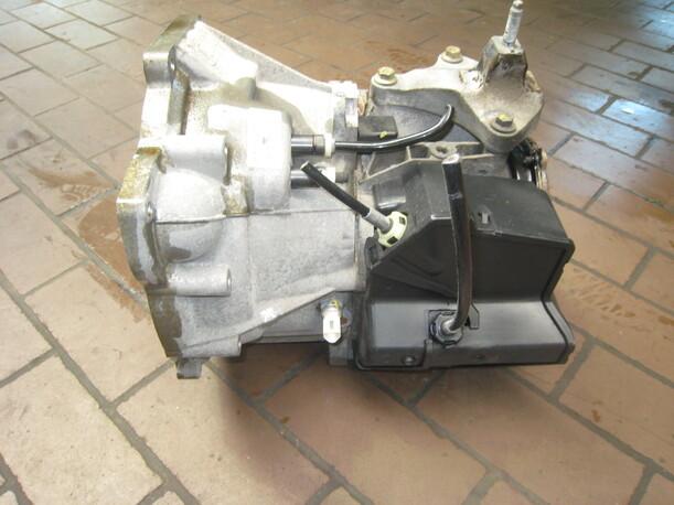 Foto: SCHALTGETRIEBE 5-GANG 2N1R7002 CD eines Ford Fiesta 1.4