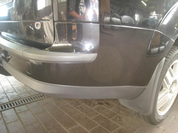Foto: STOßSTANGE / STOSSFÄNGER HINTEN eines Ford Focus Turnier 2.0 TDCi DPF