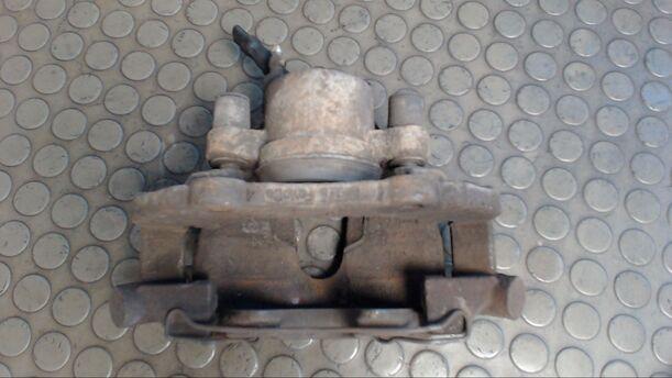 Foto: BREMSSATTEL VORN LINKS eines Ford Focus Turnier 2.0 TDCi DPF