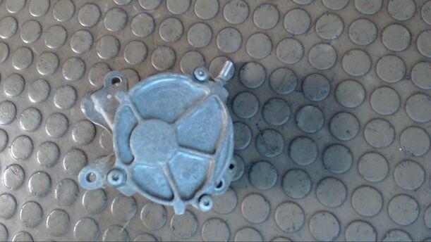 Foto: VAKUUMPUMPE eines Ford Focus Turnier 2.0 TDCi DPF