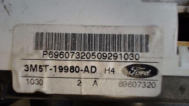 Foto: HEIZUNGSBETÄTIGUNG eines Ford Focus Turnier 2.0 TDCi DPF