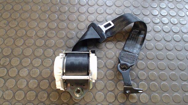 Foto: SICHERHEITSGURT HINTEN LINKS eines VW Golf Plus 1.9 TDI