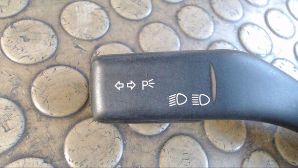 Foto: BLINKSCHALTER/KOMBISCHALTER eines VW Golf Plus 1.9 TDI