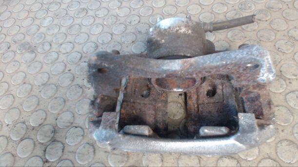Foto: BREMSSATTEL VORN RECHTS eines Mitsubishi Colt 1.1 ClearTec Style