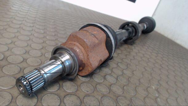 Foto: ANTRIEBSWELLE VORN RECHTS eines Opel Corsa 1.3 CDTI DPF