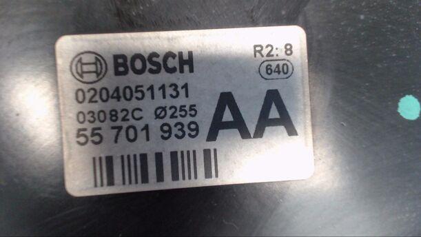 Foto: BREMSKRAFTVERSTÄRKER eines Opel Corsa 1.3 CDTI DPF