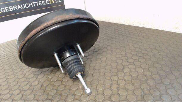 Foto: BREMSKRAFTVERSTÄRKER eines Opel Corsa 1.3 CDTI DPF