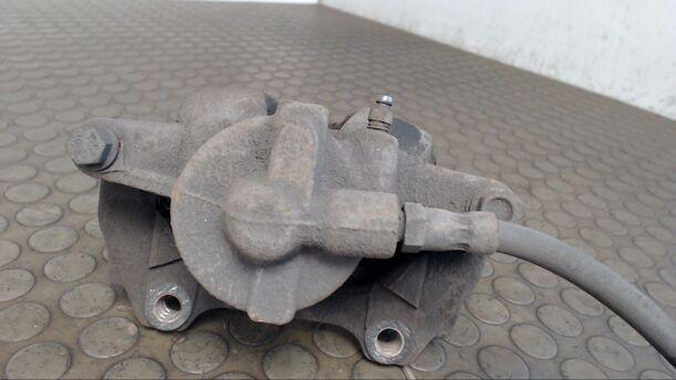 Foto: BREMSSATTEL VORN RECHTS eines Opel Corsa 1.3 CDTI DPF