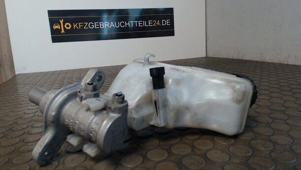 Foto: HAUPTBREMSZYLINDER eines Opel Corsa 1.3 CDTI DPF