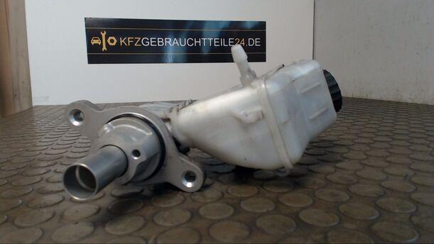 Foto: HAUPTBREMSZYLINDER eines Opel Corsa 1.3 CDTI DPF