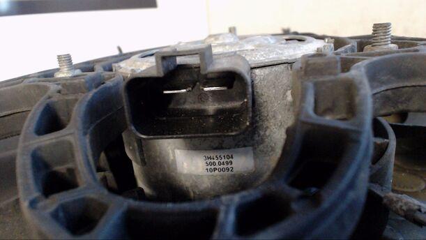 Foto: ELEKTROLÜFTER eines Opel Corsa 1.3 CDTI DPF