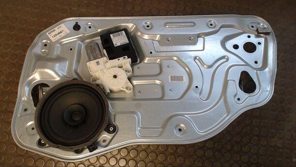 Foto: FENSTERHEBER VORNE RECHTS eines Volvo V50 1.6D DPF Style