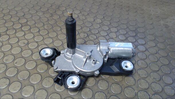 Foto: SCHEIBENWISCHERMOTOR HINTEN eines Volvo V50 1.6D DPF