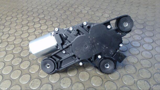 Foto: SCHEIBENWISCHERMOTOR HINTEN eines Volvo V50 1.6D DPF