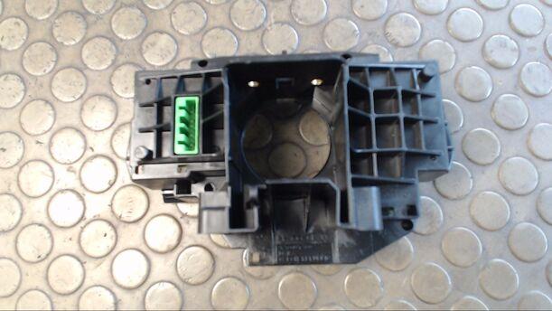 Foto: LENKSTOCKMODUL eines Volvo V50 1.6D DPF Sport