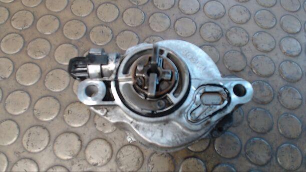 Foto: VAKUUMPUMPE eines Volvo V50 1.6D DPF Style