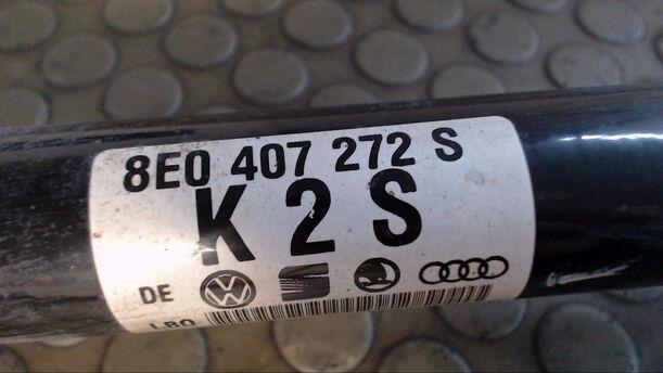 Foto: ANTRIEBSWELLE VORN RECHTS eines Audi A4 1.9 TDI Style