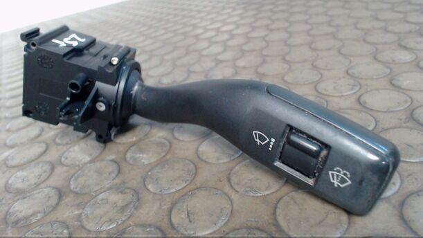Foto: SCHEIBENWISCHERSCHALTER eines Audi A4 1.9 TDI Style