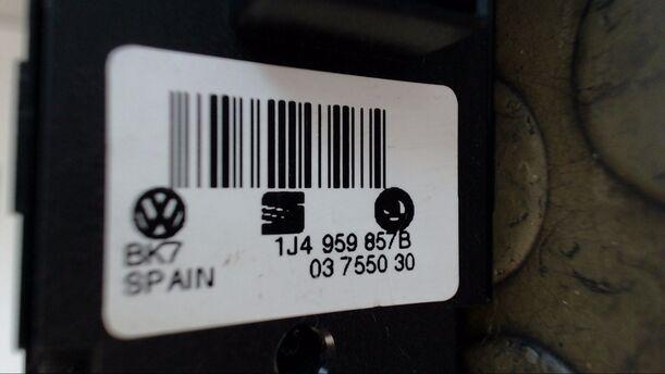 Foto: FENSTERHEBERSCHALTER eines VW Golf Variant 1.9 TDI Style
