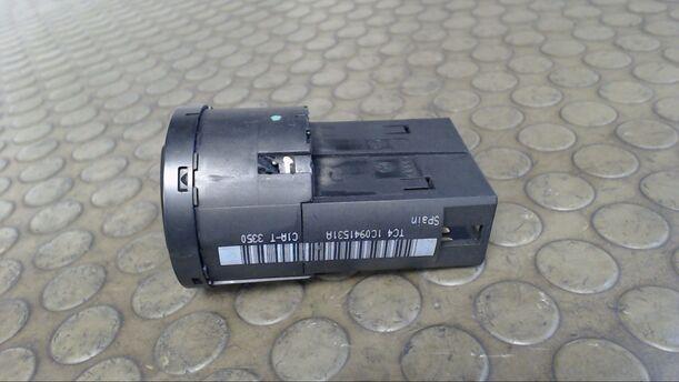 Foto: LICHTSCHALTER eines VW Golf Variant 1.9 TDI Style
