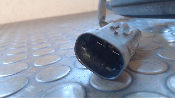Foto: ELEKTROLÜFTER eines Peugeot 307 135