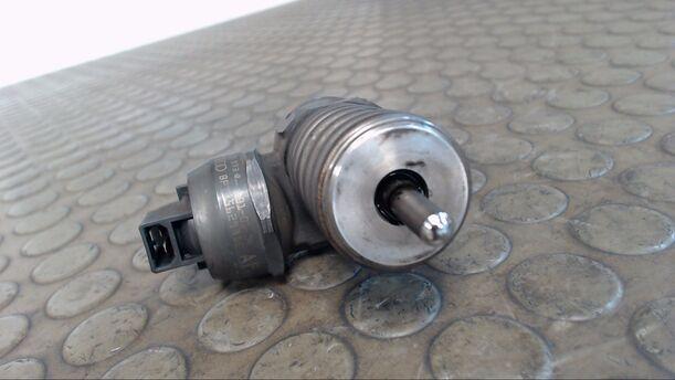 Foto: PUMPE-DÜSE EINHEIT eines Audi A4 1.9 TDI Style