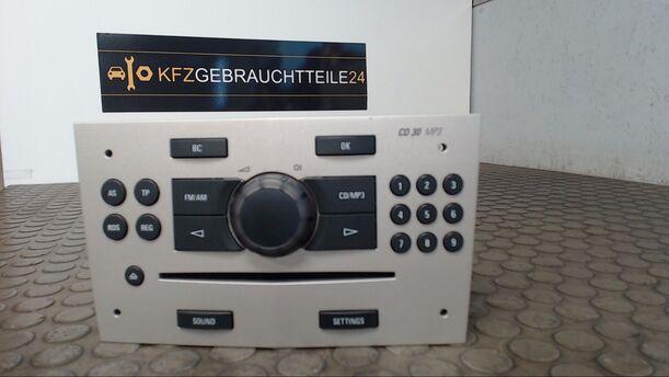 Foto: RADIO CD30 (ENTHEIRATET) eines Opel Corsa 1.2 16V
