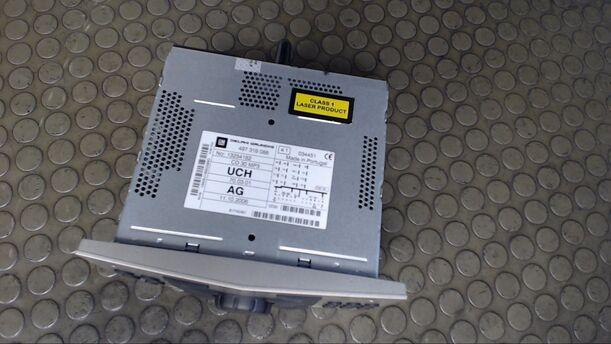 Foto: RADIO CD30 (ENTHEIRATET) eines Opel Corsa 1.2 16V