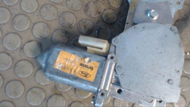 Foto: FENSTERHEBER ELEKTR VORN RECHTS eines Ford Scorpio
