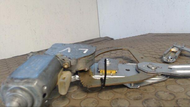 Foto: FENSTERHEBER ELEKTR VORN LINKS eines Ford Scorpio Turnier