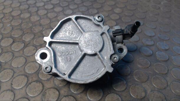 Foto: VAKUUMPUMPE eines Volvo C30 1.6D