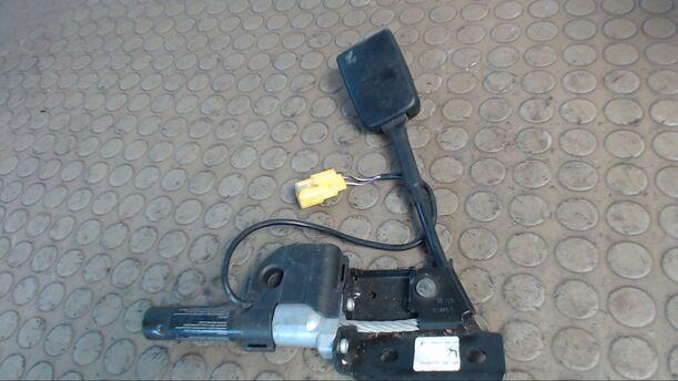 Foto: GURTSTRAFFER VORN LINKS eines Ford Scorpio 24V