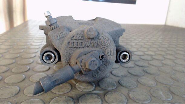 Foto: BREMSSATTEL VORN LINKS eines Audi A2 1.4 TDI Style