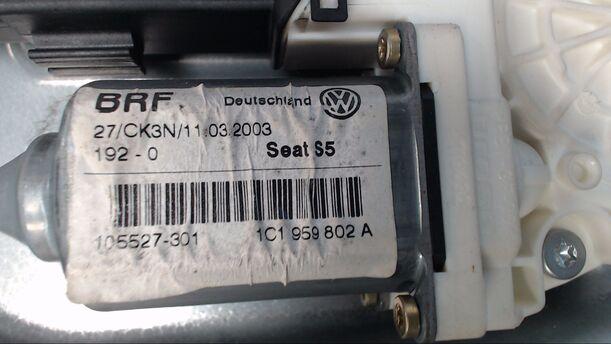 Foto: FENSTERHEBER ELEKTR. VORN RECHTS ( 4/5-TÜRER) eines Seat Leon 1.9 TDI