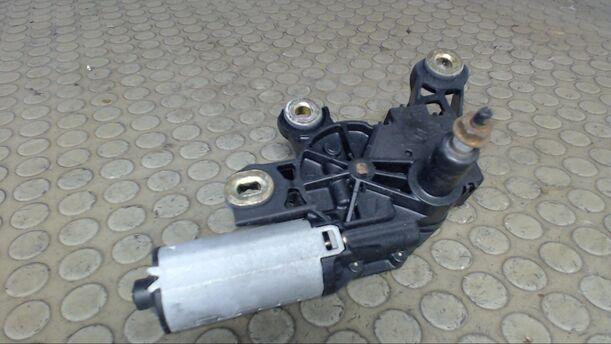 Foto: SCHEIBENWISCHERMOTOR HINTEN eines Seat Leon 1.9 TDI