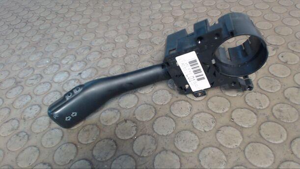 Foto: BLINKSCHALTER/KOMBISCHALTER L eines Seat Leon 1.9 TDI