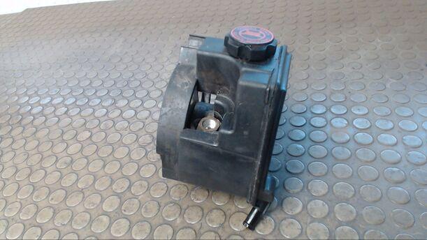 Foto: PUMPE SERVOLENKUNG eines Peugeot 206 90