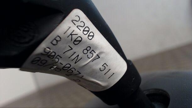 Foto: INNENSPIEGEL AUTOMATISCH ABBLENDEND eines VW Golf 1.9 TDI