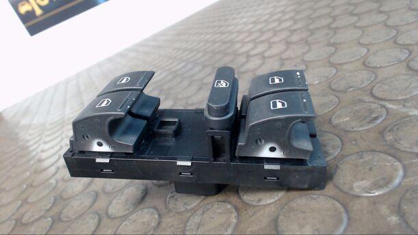Foto: FENSTERHEBERSCHALTER eines VW Golf 1.9 TDI