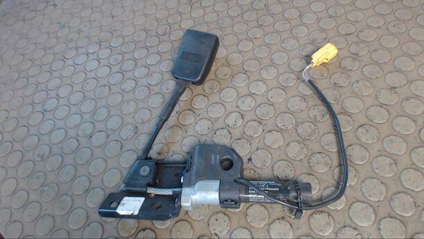 Foto: GURTSTRAFFER VORN  RECHTS eines Ford Scorpio