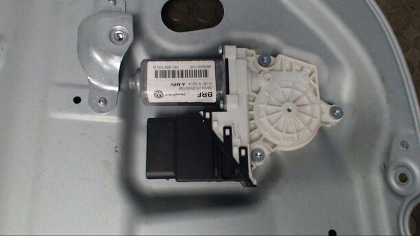 Foto: FENSTERHEBER HINTEN LINKS eines VW Touran 1.9 TDI