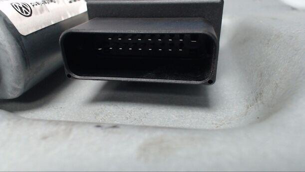 Foto: FENSTERHEBER HINTEN LINKS eines VW Touran 1.9 TDI