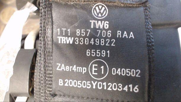 Foto: SICHERHEITSGURT VORNE RECHTS eines VW Touran 1.9 TDI