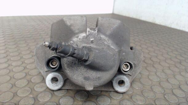 Foto: BREMSSATTEL VORN RECHTS eines BMW 320d