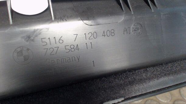 Foto: HANDSCHUHFACH eines BMW 320d